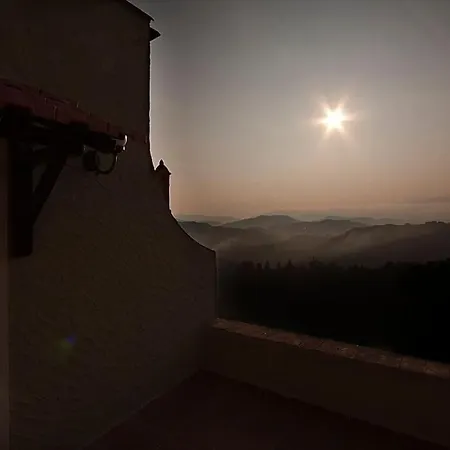 Casa Storica A 10' Dal Treno E 15' Dai Traghetti Holiday home Ricco del Golfo di Spezia