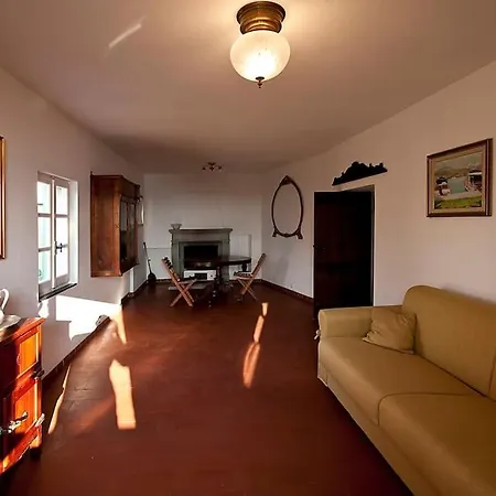 Holiday home Casa Storica A 10' Dal Treno E 15' Dai Traghetti