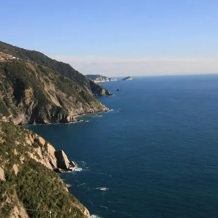 Holiday home Casa Storica A 10' Dal Treno E 15' Dai Traghetti Ricco del Golfo di Spezia